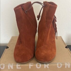 Toms Rust Ankle Booties